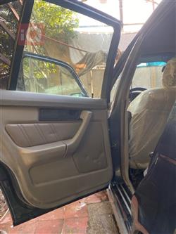 بی ئێم دەبڵیو سیریەس 5